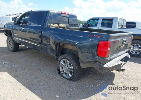 2018 Chevrolet Silverado 2500Hd High Country z USA, uszkodzony, nr VIN 1GC1KXEY7JF109379